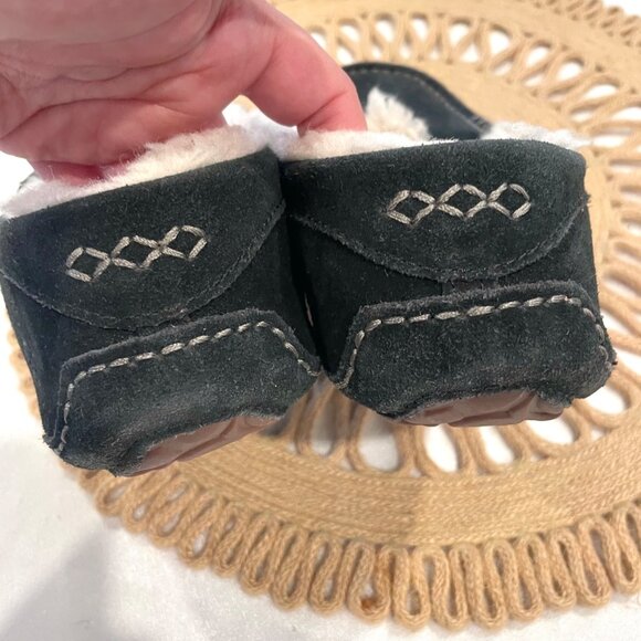 UGG Ansley Water-Resistant Suede Wool Lined Moccasin Slippers Size 8 Black - Picture 10 of 13